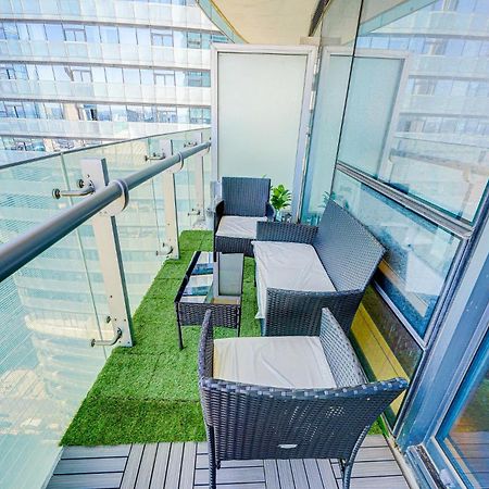 טורונטו Skytree - Modern Rusty Condo Close To Union Station In Heart Of Downtown מראה חיצוני תמונה