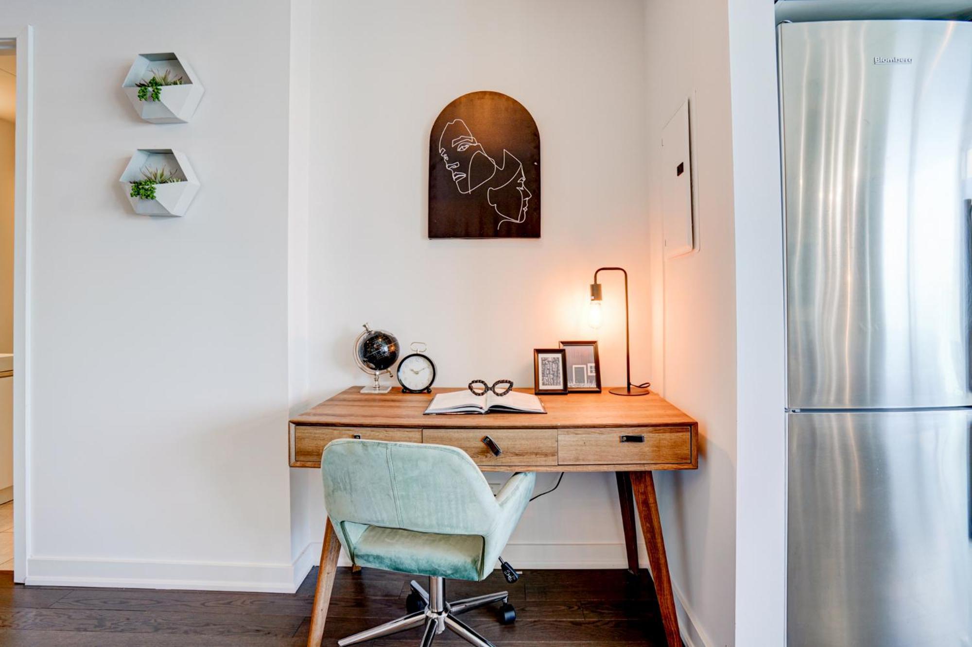 טורונטו Skytree - Modern Rusty Condo Close To Union Station In Heart Of Downtown מראה חיצוני תמונה