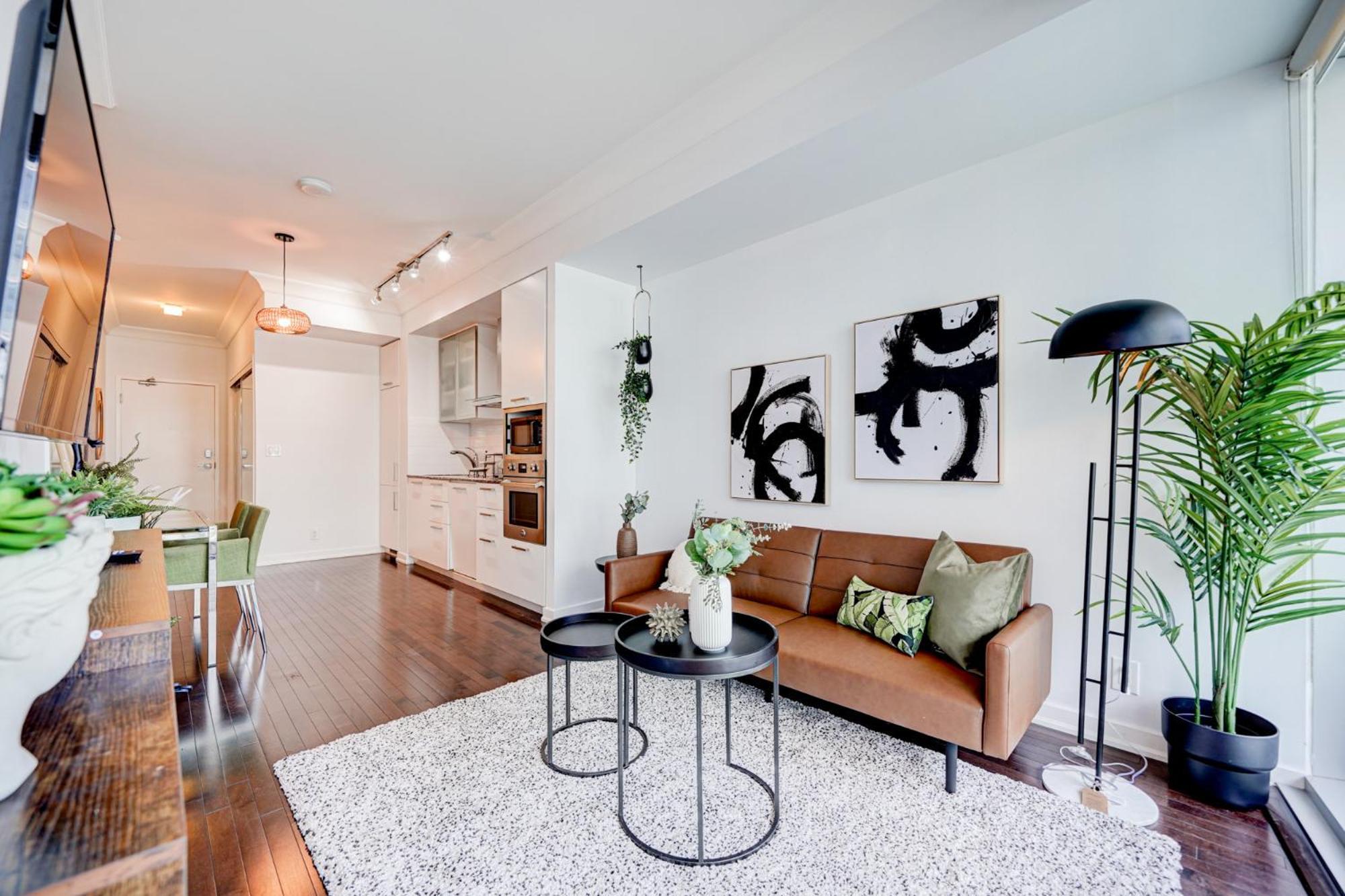 טורונטו Skytree - Modern Rusty Condo Close To Union Station In Heart Of Downtown מראה חיצוני תמונה