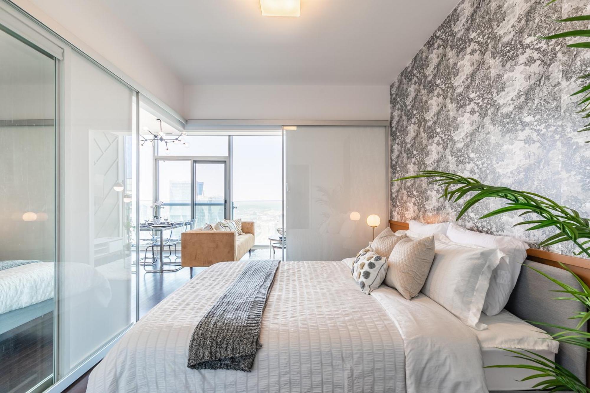 טורונטו Skytree - Modern Rusty Condo Close To Union Station In Heart Of Downtown מראה חיצוני תמונה